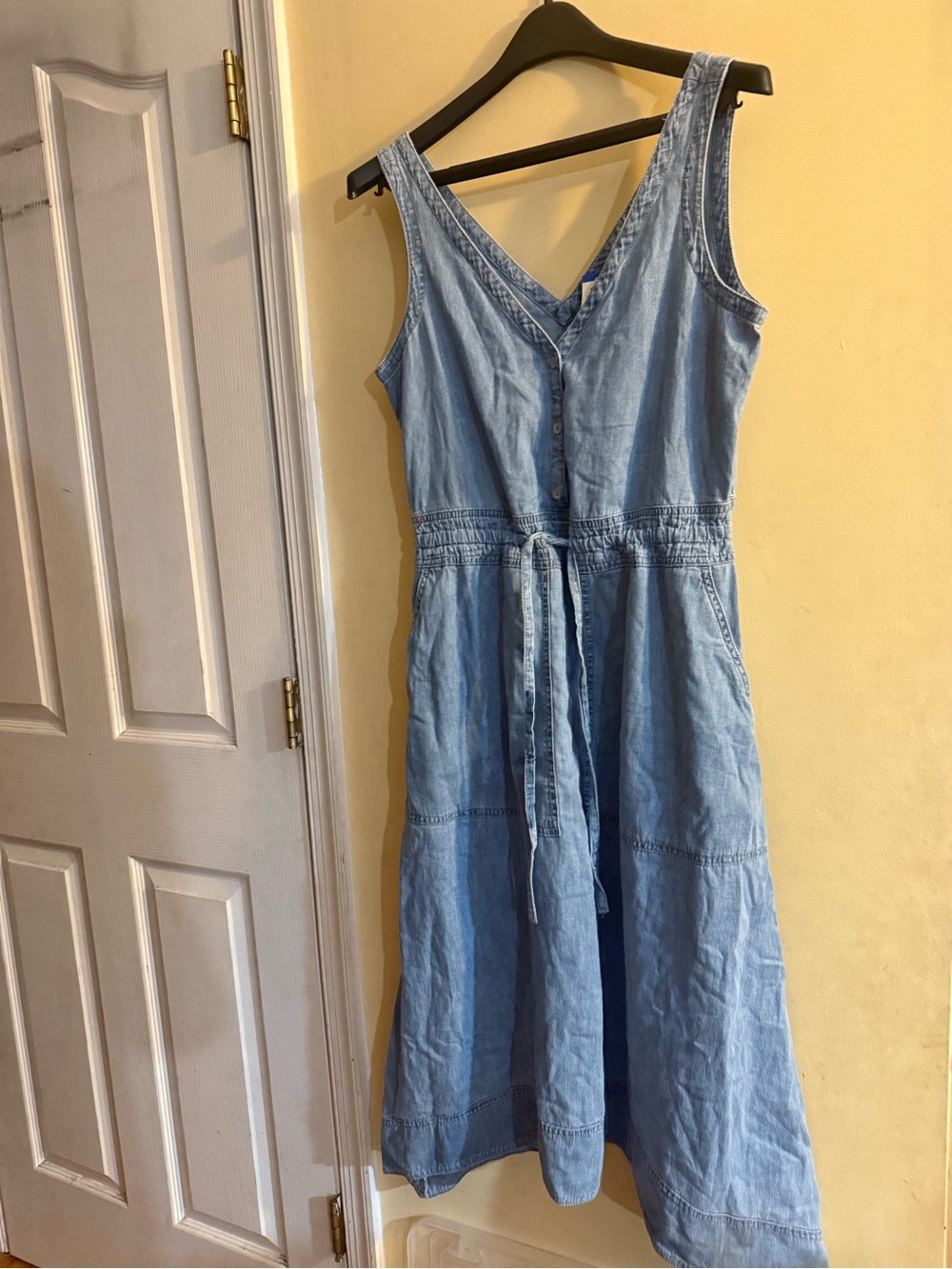 GAP Light Blue Chambray V-Neck MIDI Dress, small